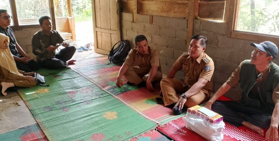 Kunjungan baznas Kunjungan Baznas ke kediaman anak disabilitas korban asusila